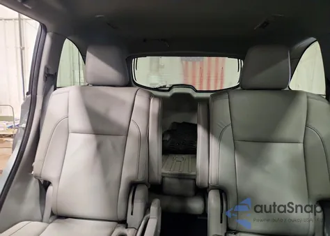 2018 Toyota Highlander Se z USA, uszkodzony, nr VIN 5TDJZRFH1JS530973